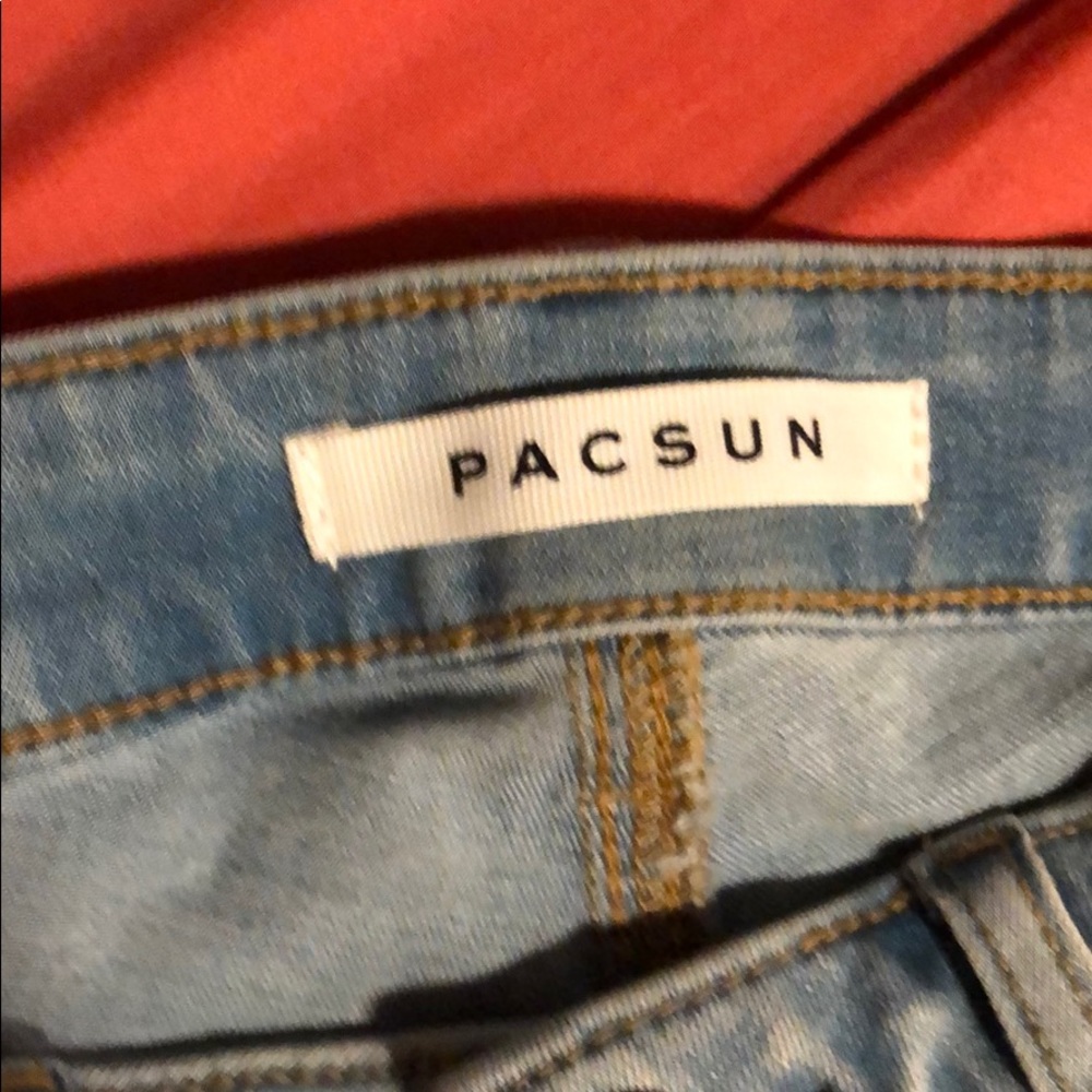 Jeans - Picture 3 of 4